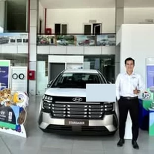 Hình ảnh hoạt động tư vấn xe tại Hậu Giang